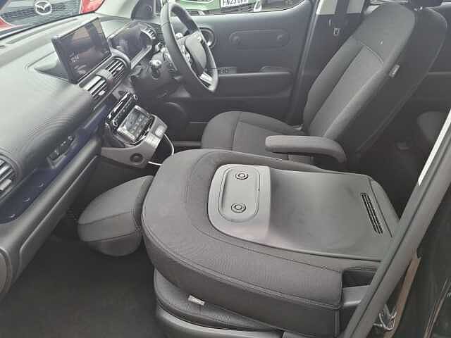 Hyundai HYUNDAI INSTER 02 EV HYUNDAI INSTER 02 EV