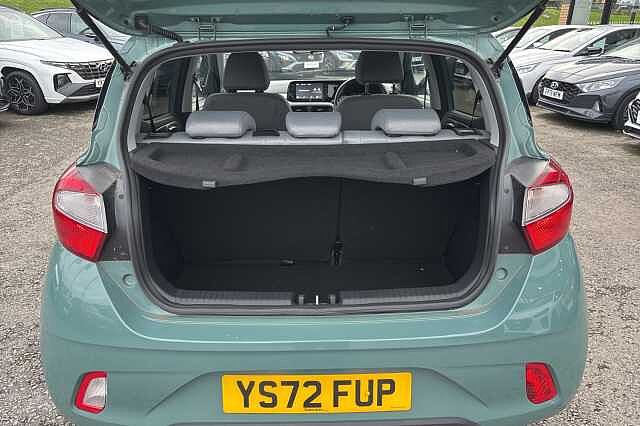 Hyundai i10 1.0 MPi Premium 5dr