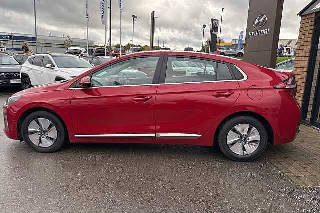 Hyundai IONIQ 1.6 GDi Hybrid Premium 5dr DCT