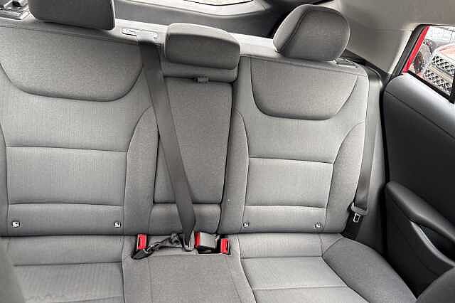 Hyundai IONIQ 1.6 GDi Hybrid Premium 5dr DCT