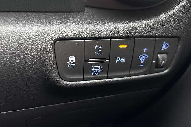 Hyundai KONA 1.6 GDi Hybrid Ultimate 5dr DCT